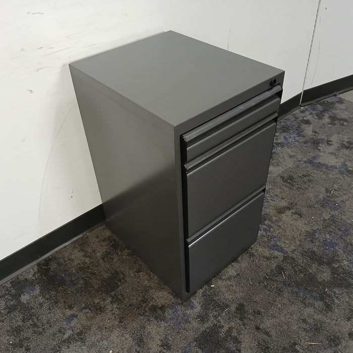 3 Drawer B/B/F Pedestal File Cabinet