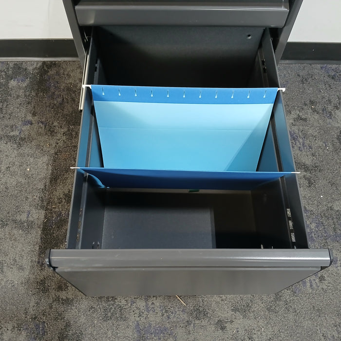 3 Drawer B/B/F Pedestal File Cabinet