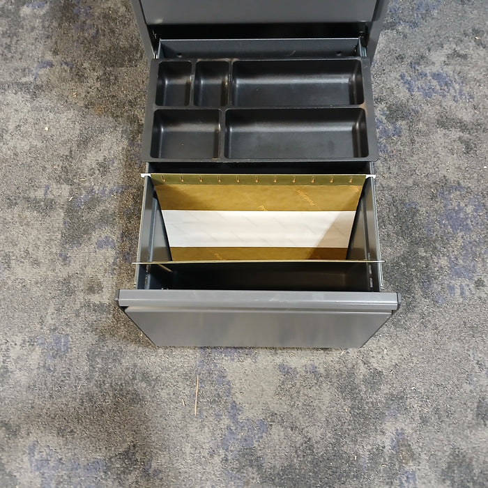 3 Drawer B/B/F Pedestal File Cabinet