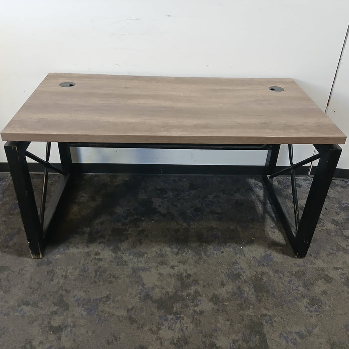 60" Straight Desk