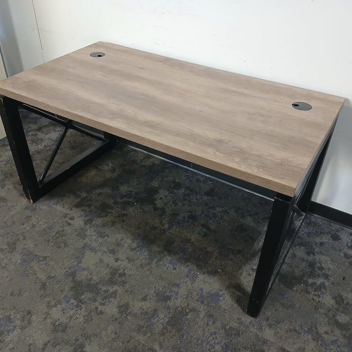 60" Straight Desk