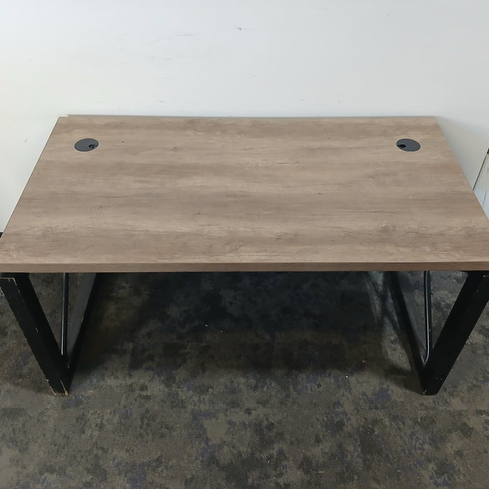 60" Straight Desk
