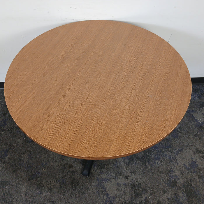 42" Round Table