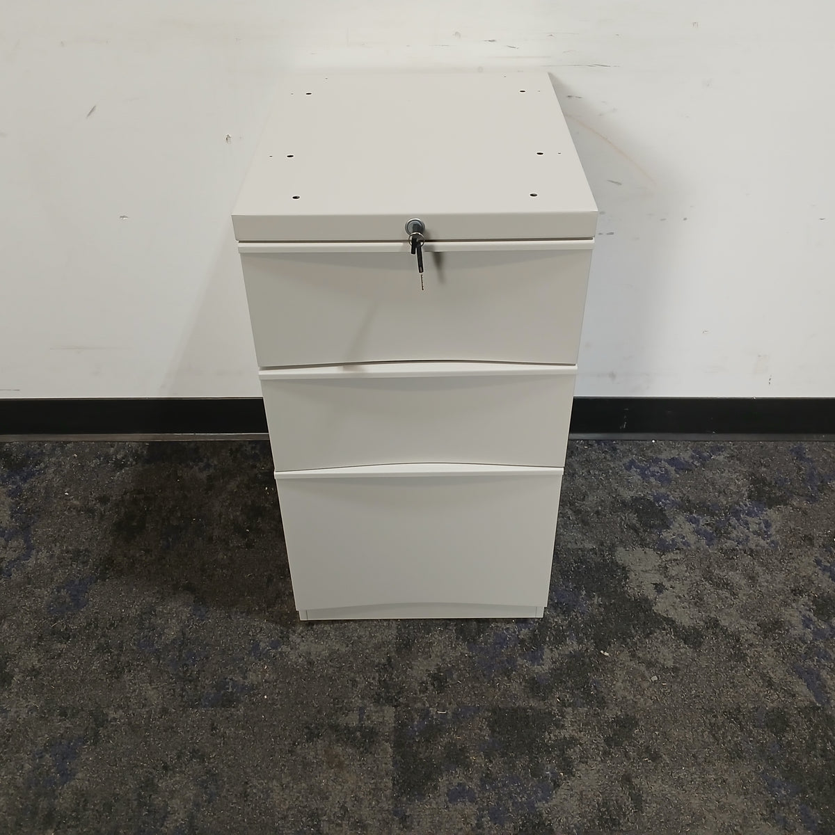 3 Drawer B/B/F Pedestal File Cabinet | Used office furniture in Mpls ...