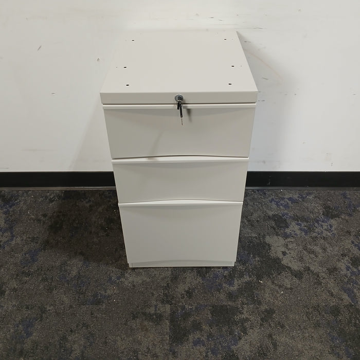 3 Drawer B/B/F Pedestal File Cabinet