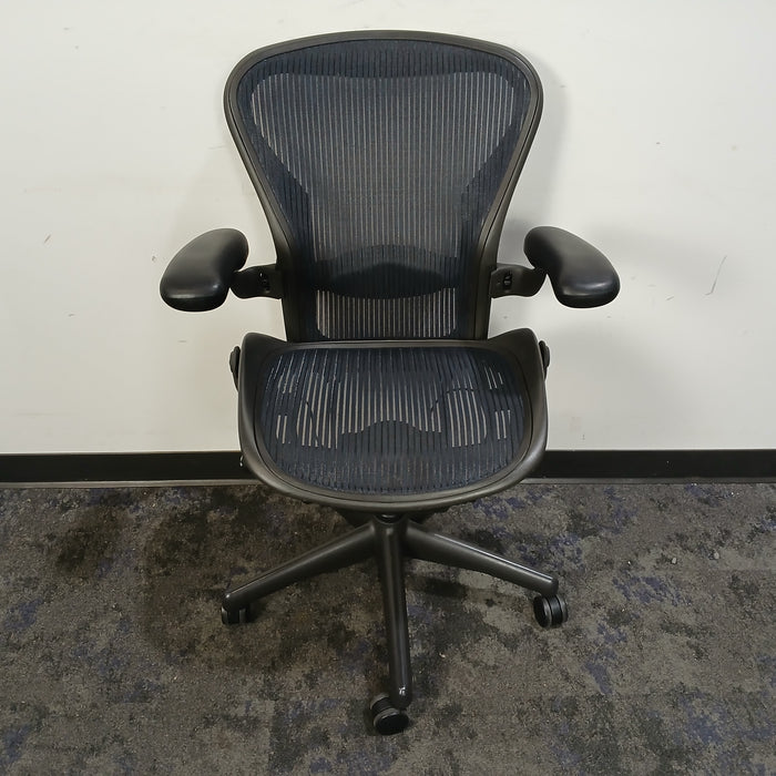 Herman Miller Aeron - Size B