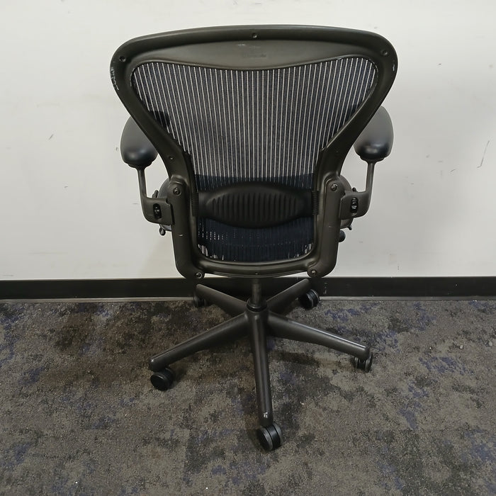 Herman Miller Aeron - Size B