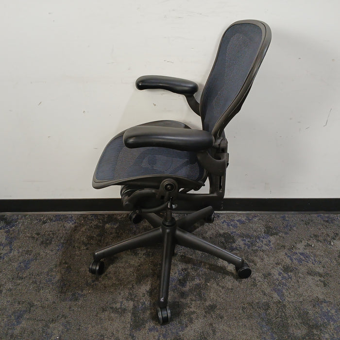 Herman Miller Aeron - Size B