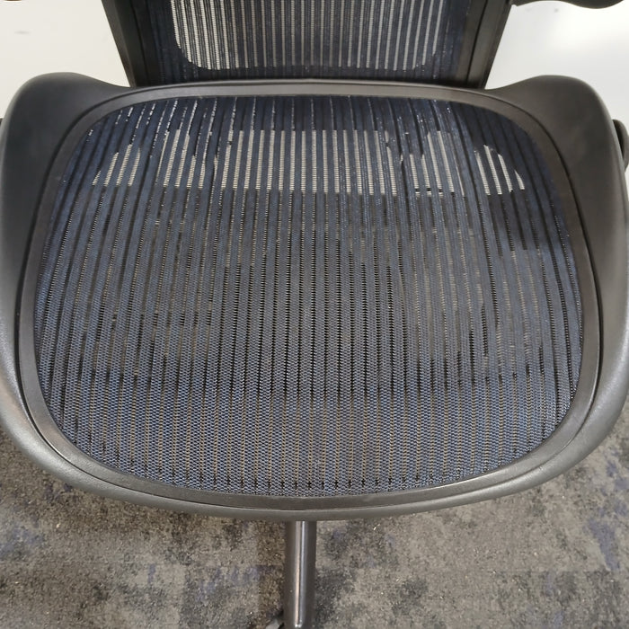 Herman Miller Aeron - Size B
