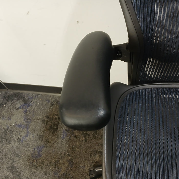 Herman Miller Aeron - Size B