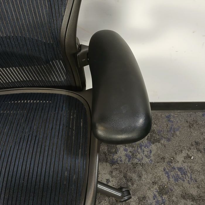 Herman Miller Aeron - Size B