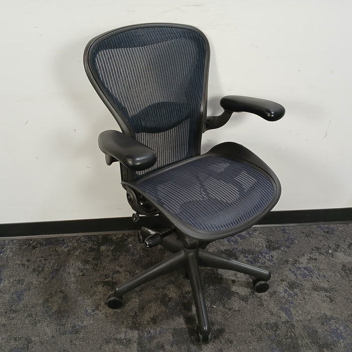 Herman Miller Aeron - Size B