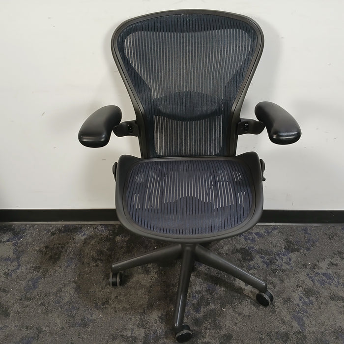 Herman Miller Aeron - Size B