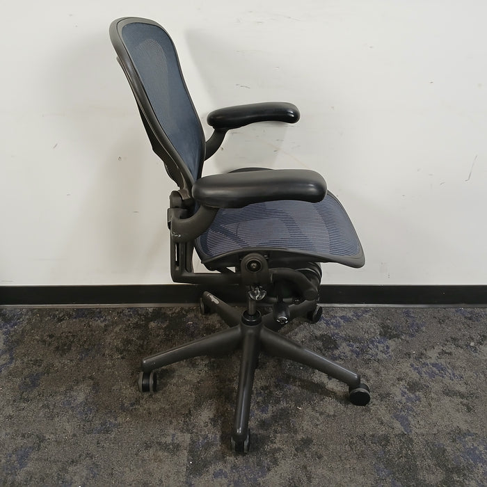 Herman Miller Aeron - Size B