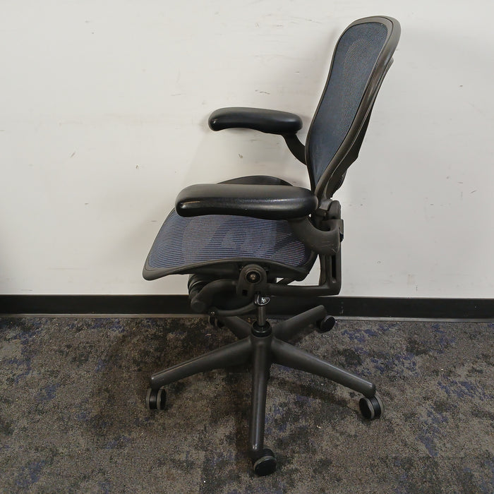Herman Miller Aeron - Size B