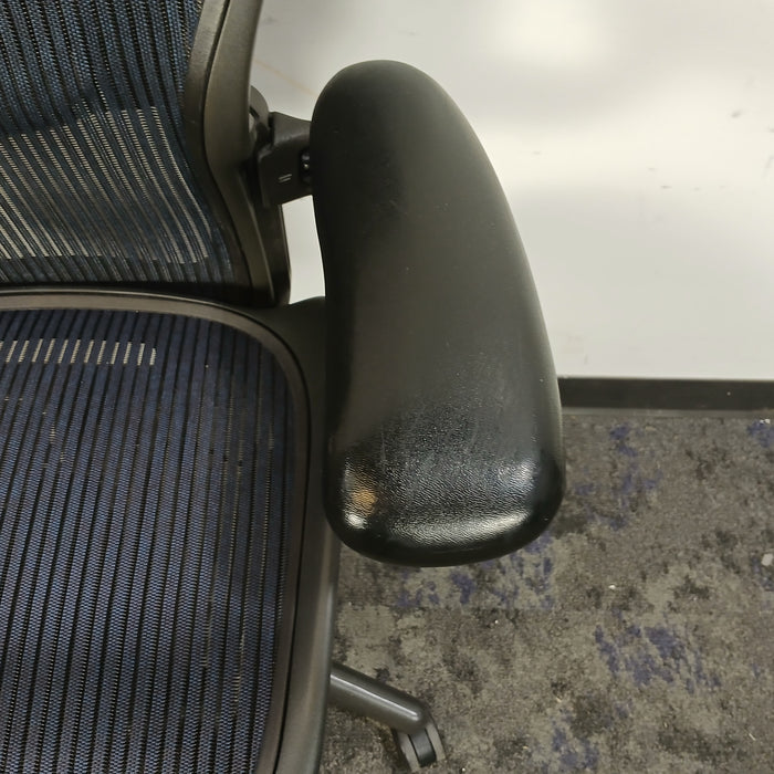 Herman Miller Aeron - Size B