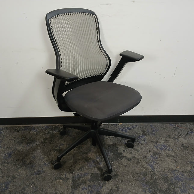 Knoll Generation Chair