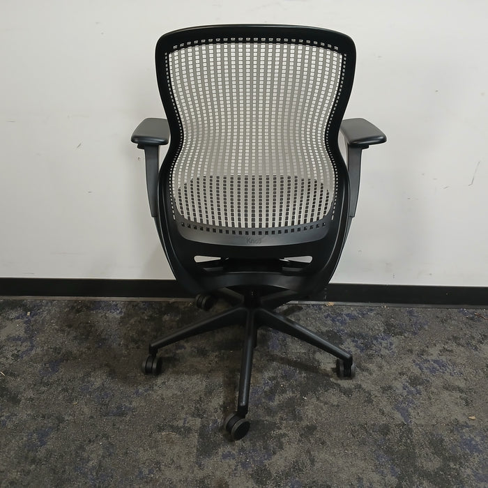 Knoll Generation Chair
