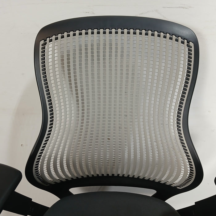 Knoll Generation Chair