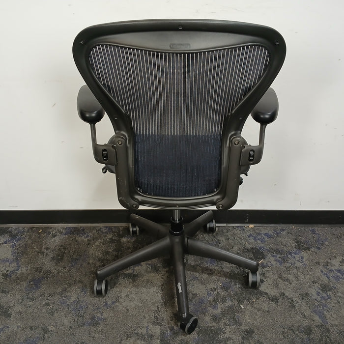 Herman Miller Aeron - Size B