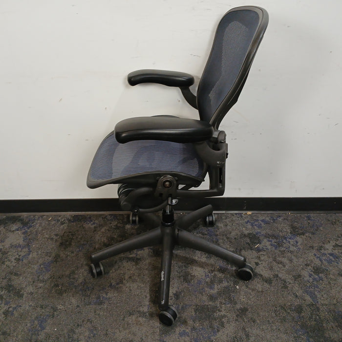 Herman Miller Aeron - Size B