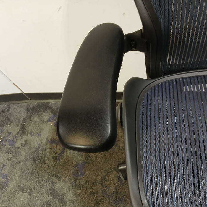Herman Miller Aeron - Size B