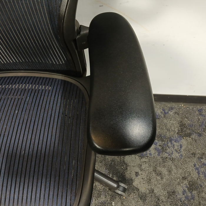 Herman Miller Aeron - Size B