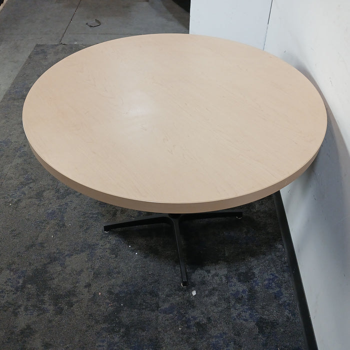 42" Round Table