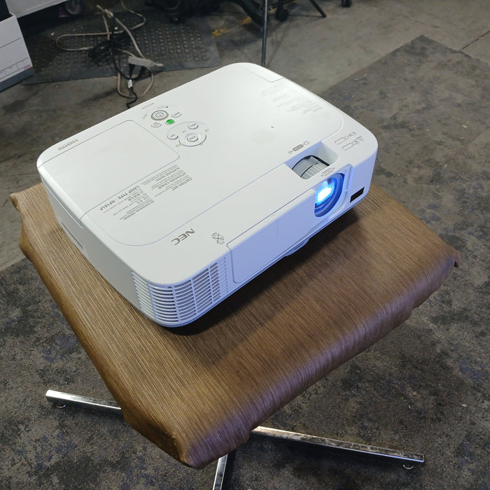 NEC M311W Projector