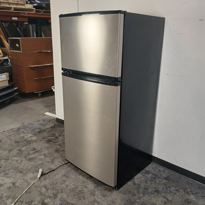 Top Freezer Refrigerator