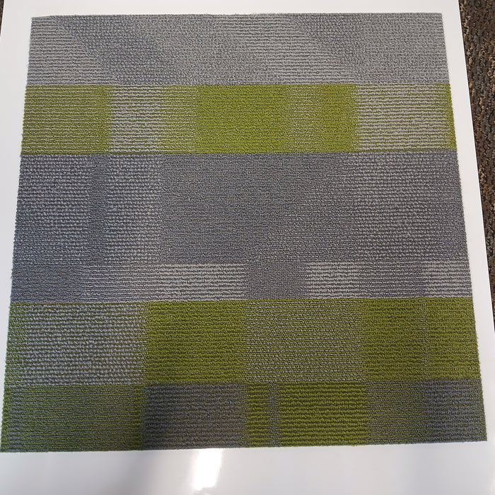 Carpet Square - 858 Square Feet (#7114)