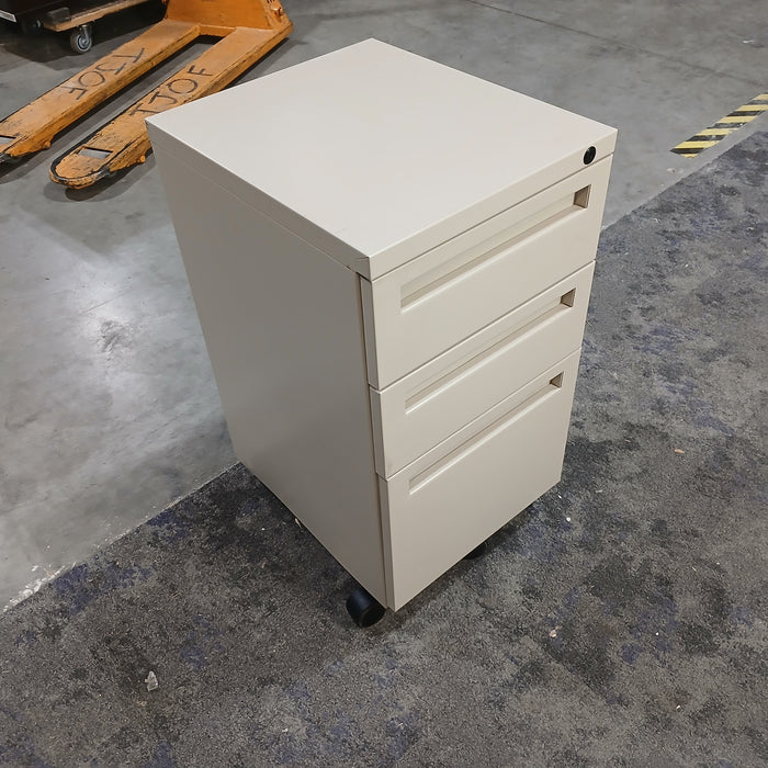 3 Drawer B/B/F Pedestal File Cabinet