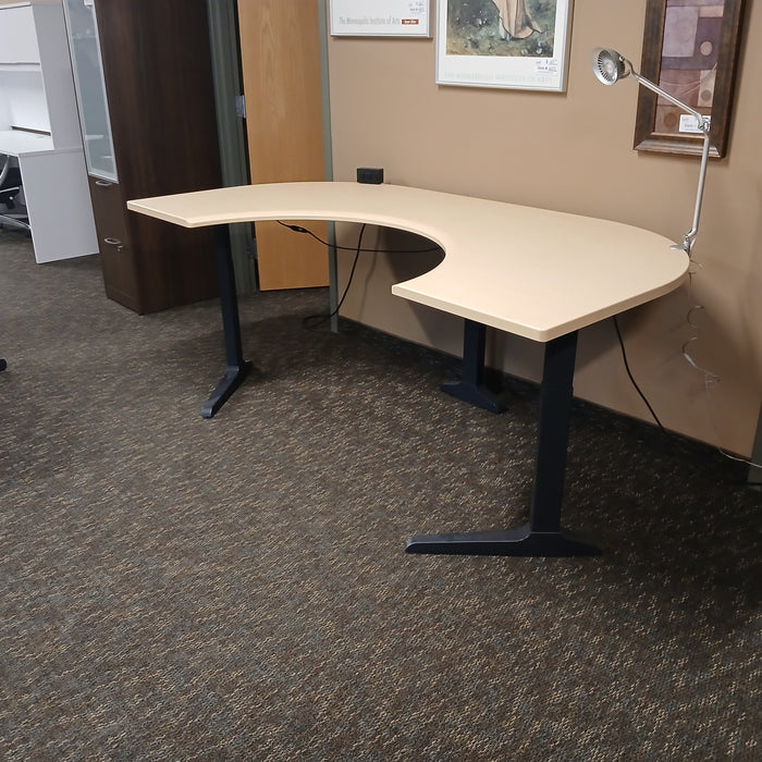 U-Shaped Standing Desk