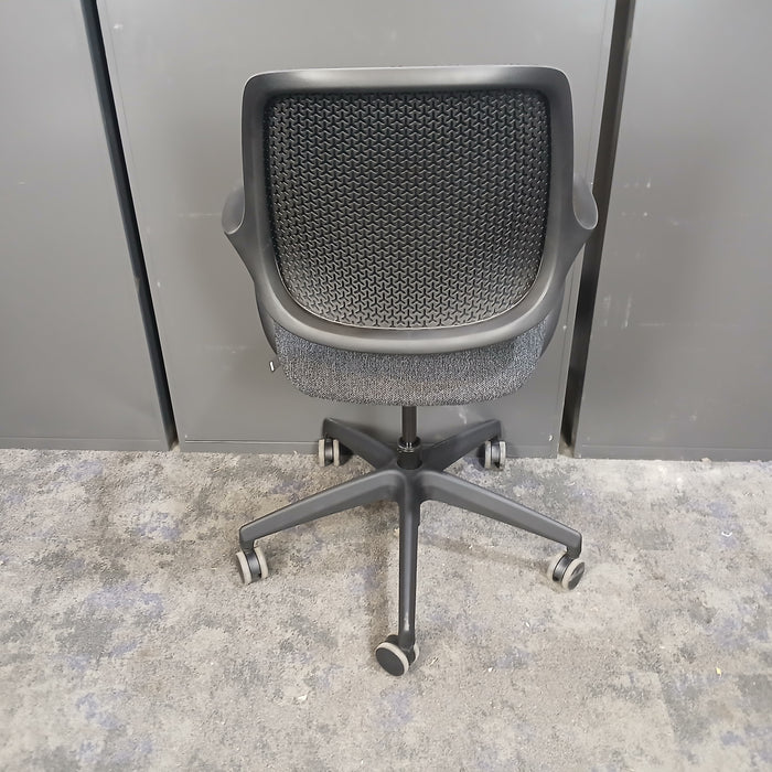Niro Task Chair