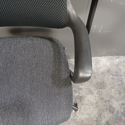 Niro Task Chair