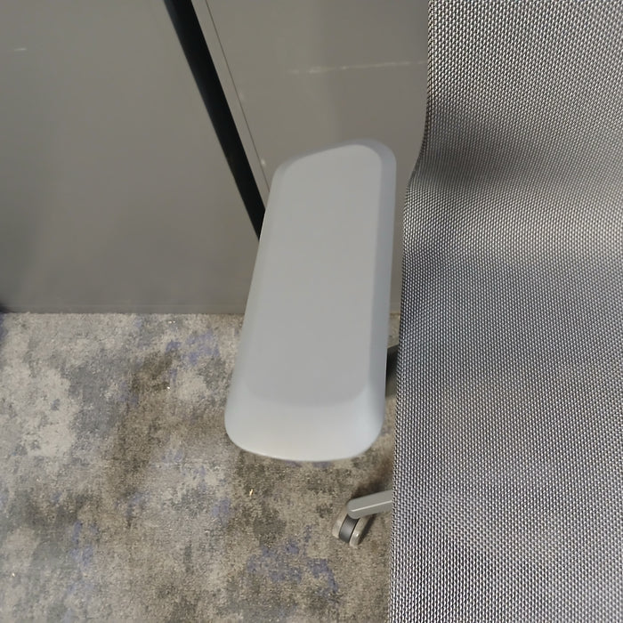 Atlas II Desk Chair