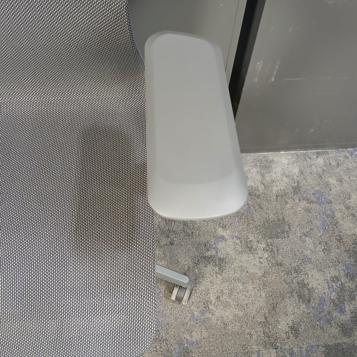 Atlas II Desk Chair
