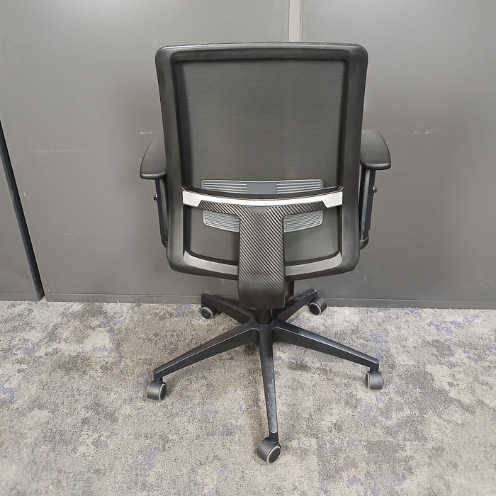 Next Task Chair