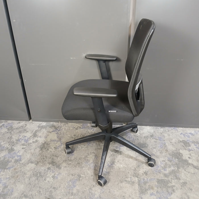 Next Task Chair