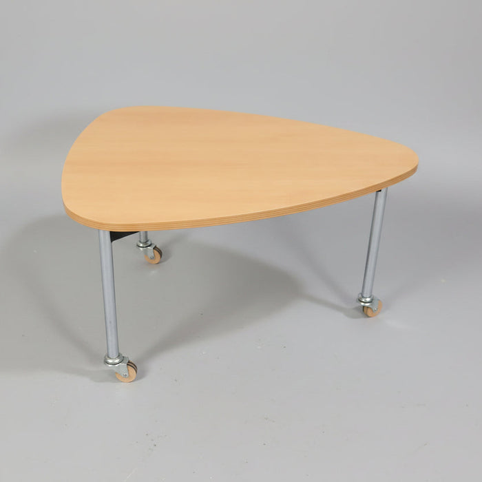 Arrowhead Mobile Table