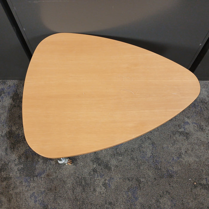 Arrowhead Mobile Table