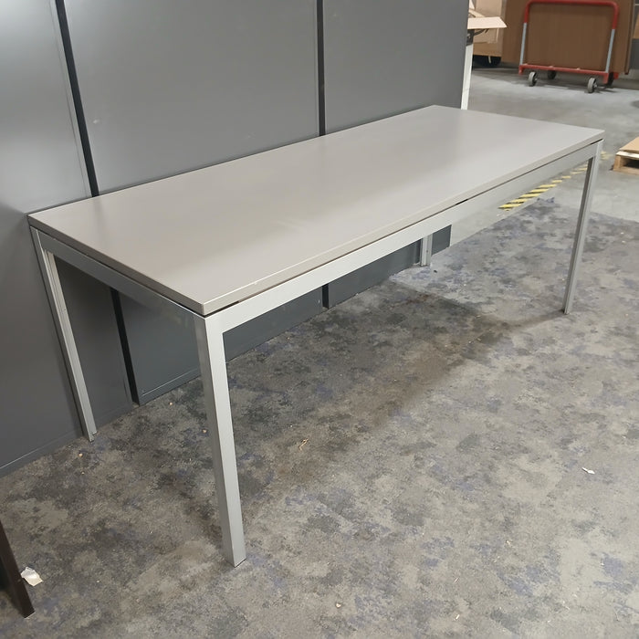 72" Straight Desk