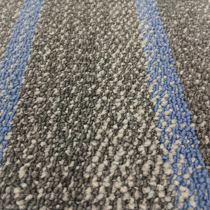 Carpet Square - 1233 Square Feet (#7183)