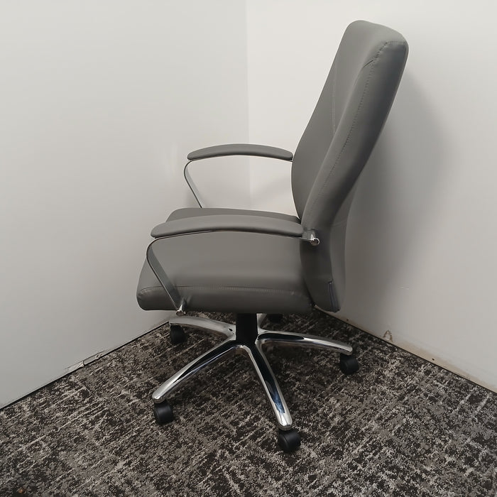 Wren Conference Room Chair
