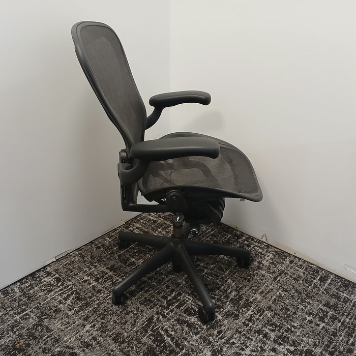 Aeron Office Chair - Size C (#7205)