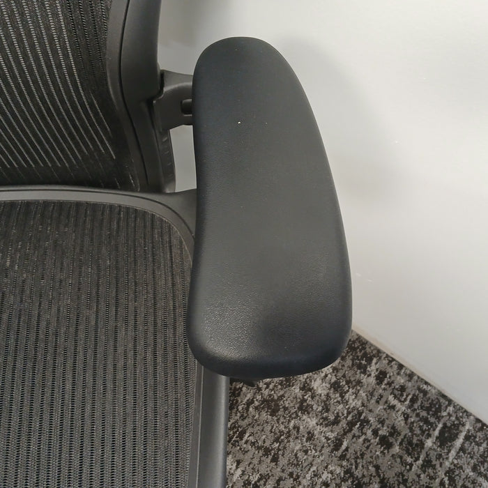 Aeron Office Chair - Size C (#7205)