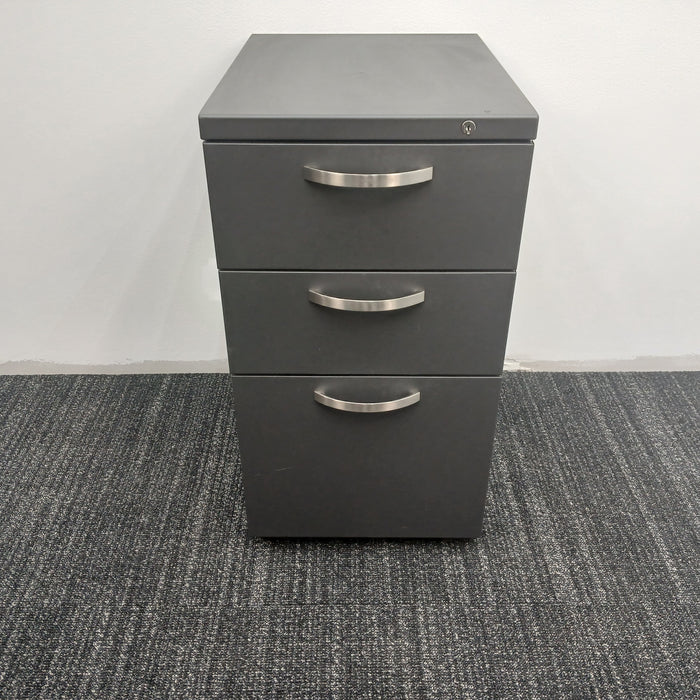 3 Drawer B/B/F Pedestal File Cabinet