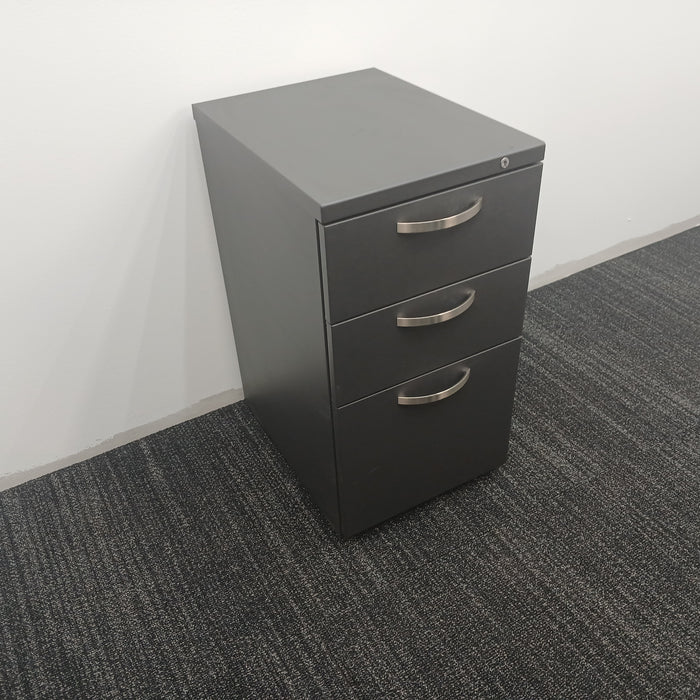3 Drawer B/B/F Pedestal File Cabinet