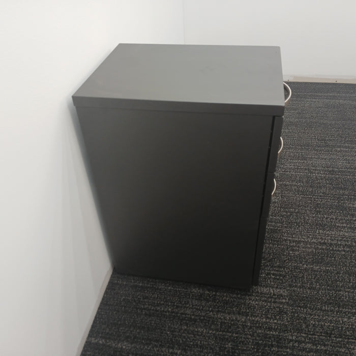 3 Drawer B/B/F Pedestal File Cabinet