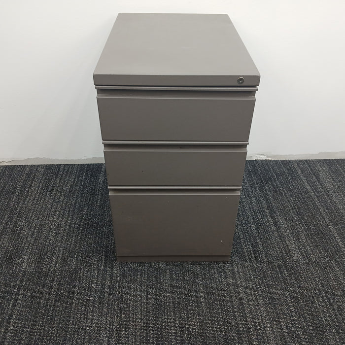 3 Drawer B/B/F Pedestal File Cabinet